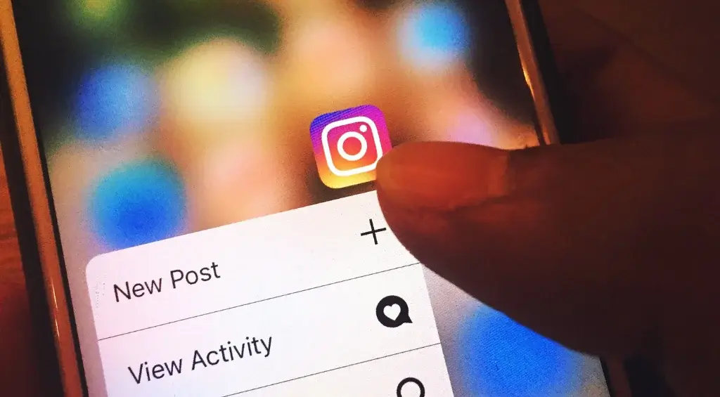 instagram suspenso