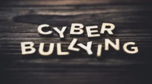como combater o cyberbullying
